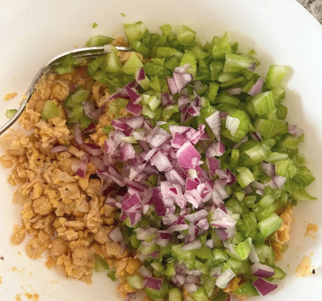 bangin’ chickpea salad recipe